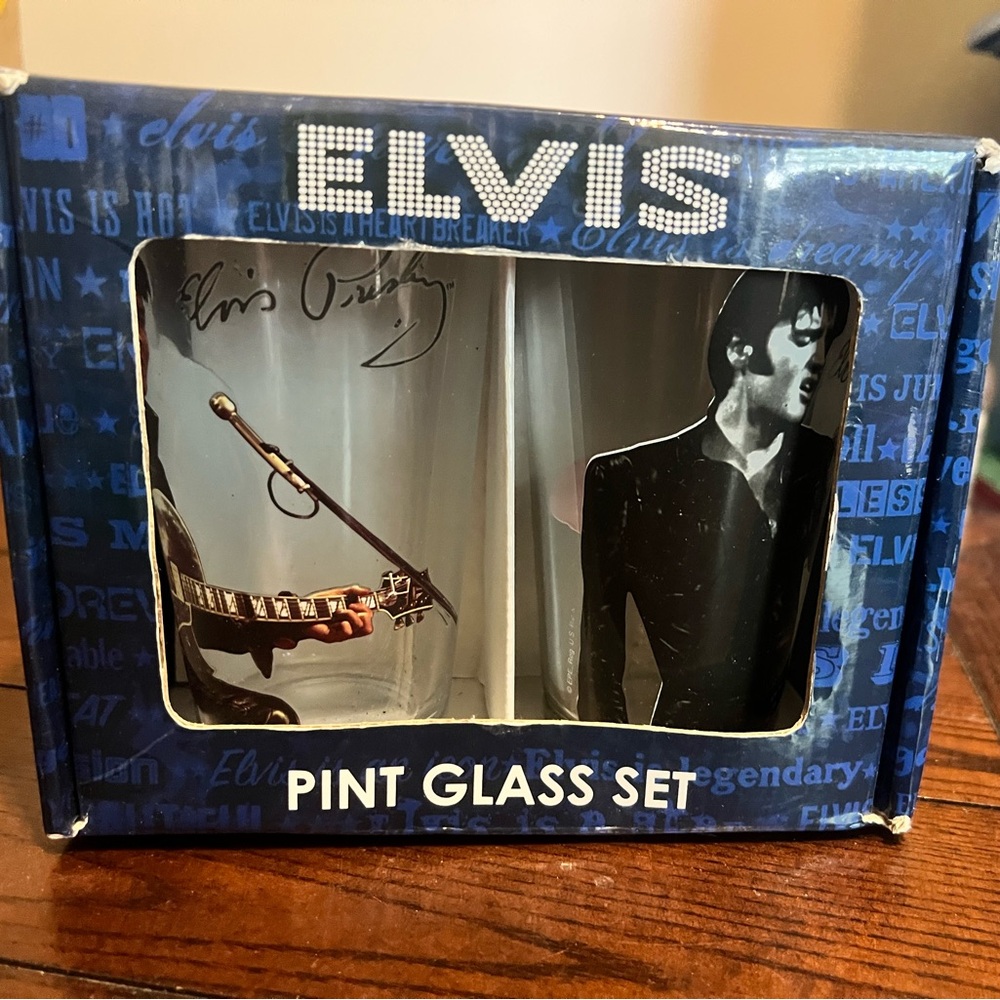 Elvis Comeback Special Pint Glass Set in Original Box